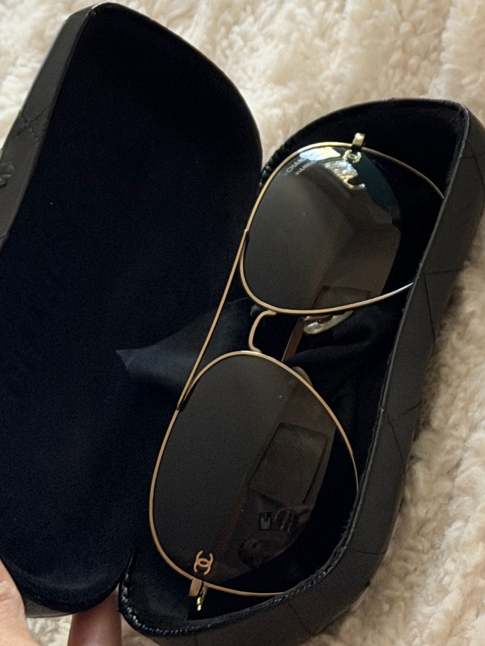 CHANEL Polarized Gold Aviator Sunglasses | Brown Gradient Lenses | CC Logo - Picture 4 of 4
